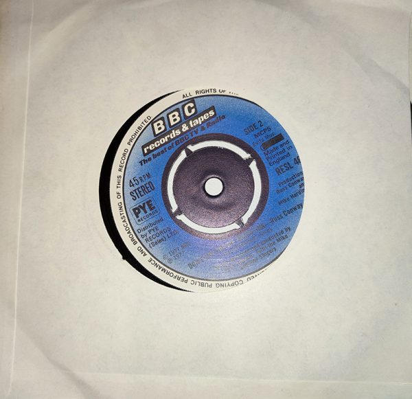 Russ Conway With The Mike Sammes Singers* – A Welsh Melody  7" single - Image 2